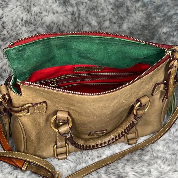 Beautiful Authentic Dooney & Bourke Purse - Picture 4 of 8